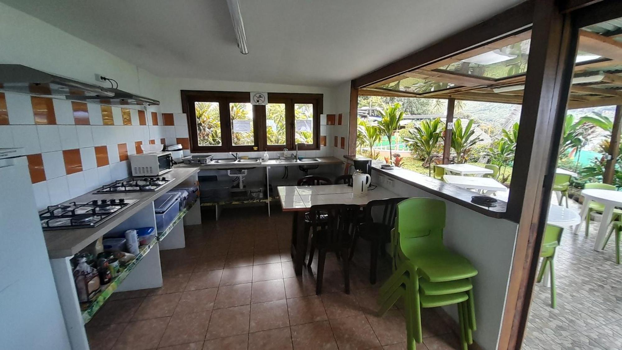 Fare Arana Moorea Guesthouse Atiha Exteriér fotografie