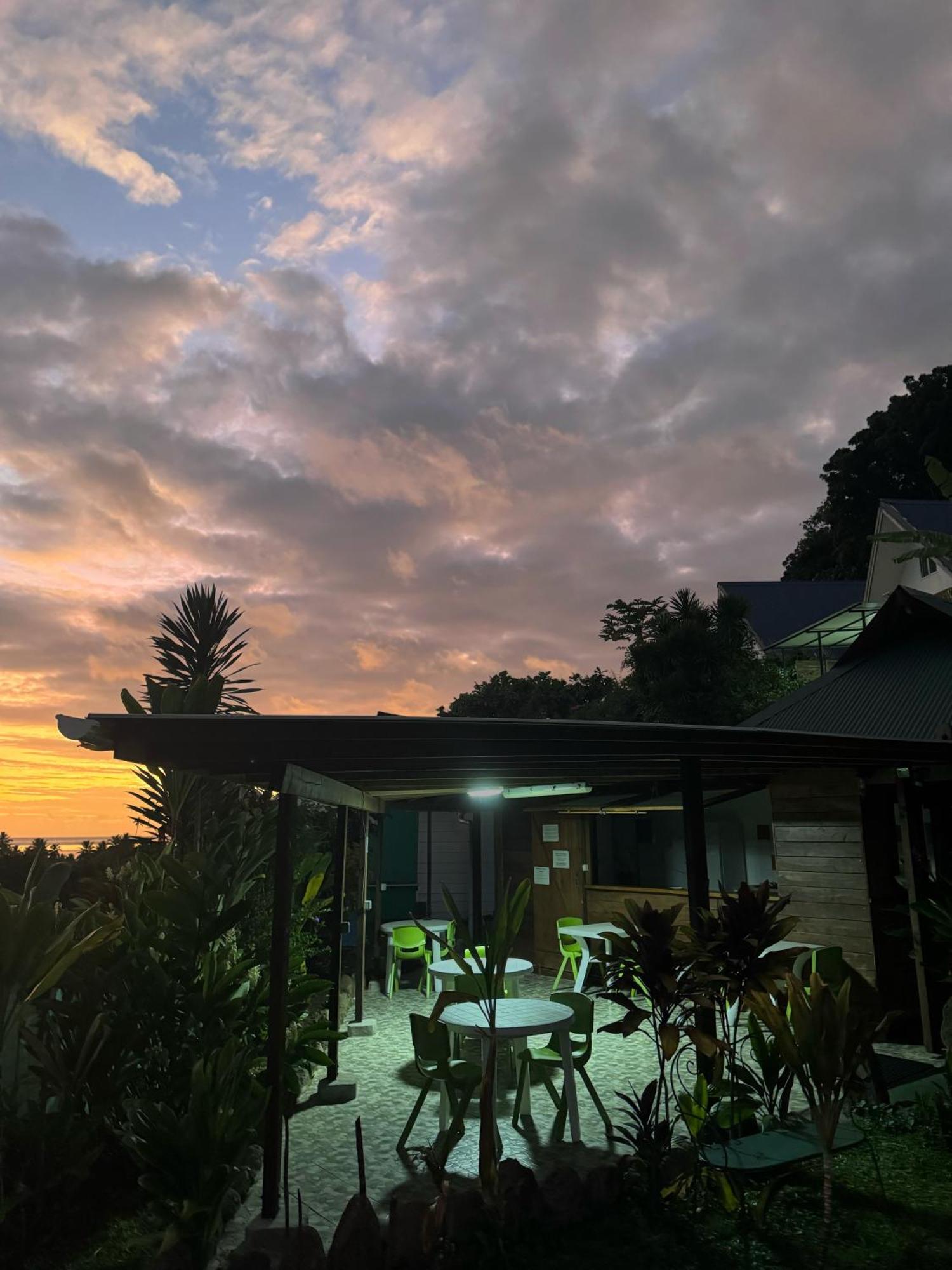 Fare Arana Moorea Guesthouse Atiha Exteriér fotografie
