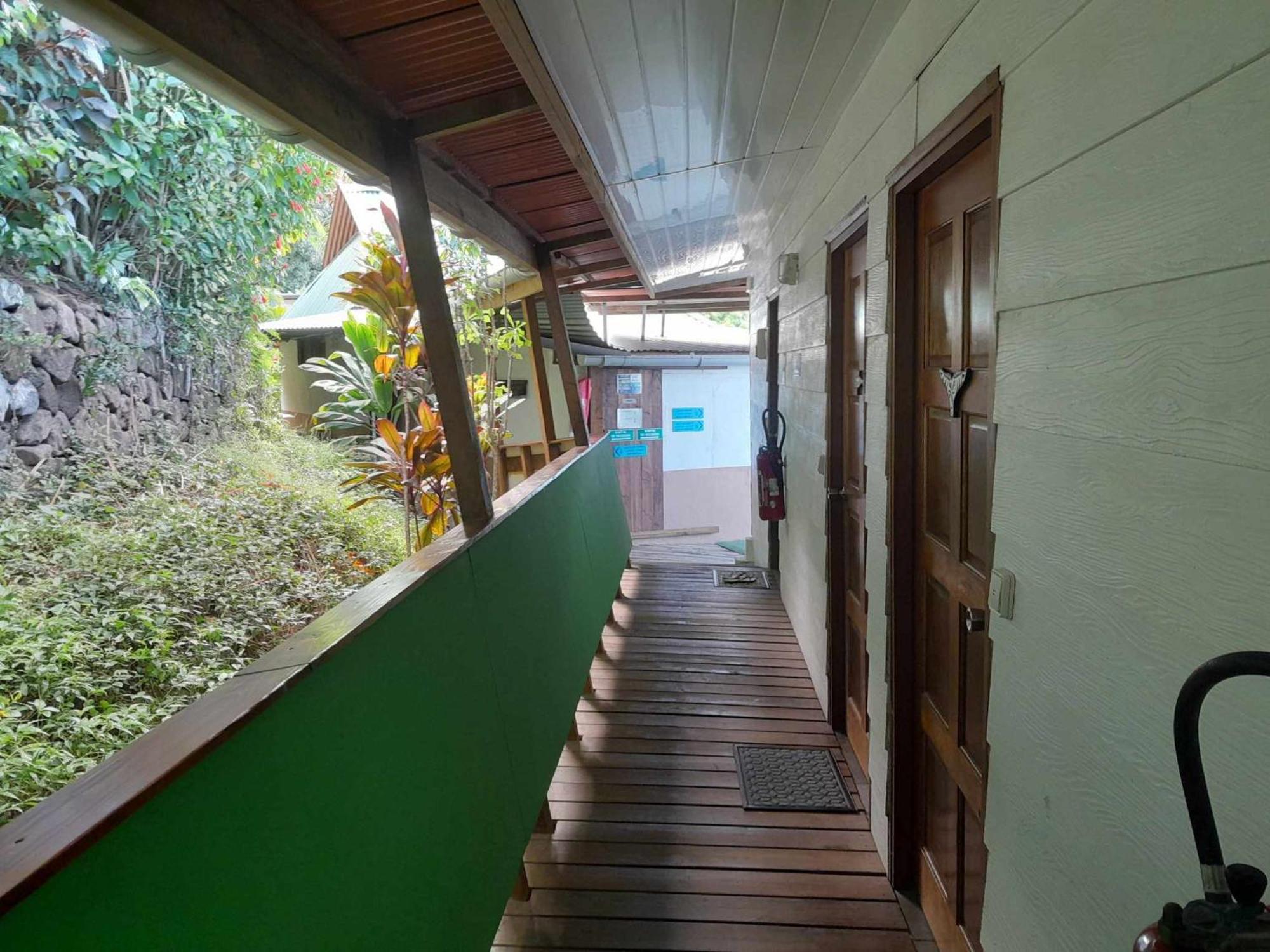 Fare Arana Moorea Guesthouse Atiha Exteriér fotografie