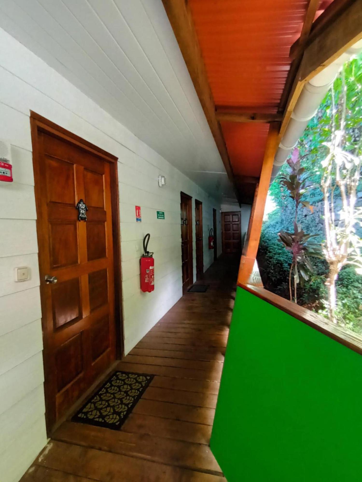 Fare Arana Moorea Guesthouse Atiha Exteriér fotografie